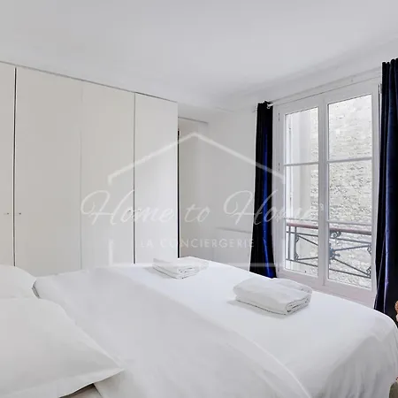 Spacieux Avec Balcon Au Coeur De パリ